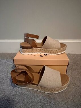 Soda Neutral Beige Espadrille Platform Sandals with Tan Ankle Strap